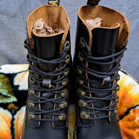 Dr. Martens Leona Boot Women Size 6 Black - Picture 12 of 13